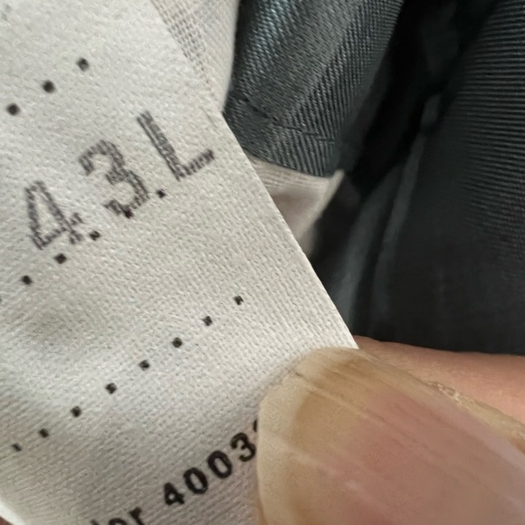 STAFFORD MENS BLAZER SIZE 43L WITH GOLD BUTTONS. - Picture 4 of 7